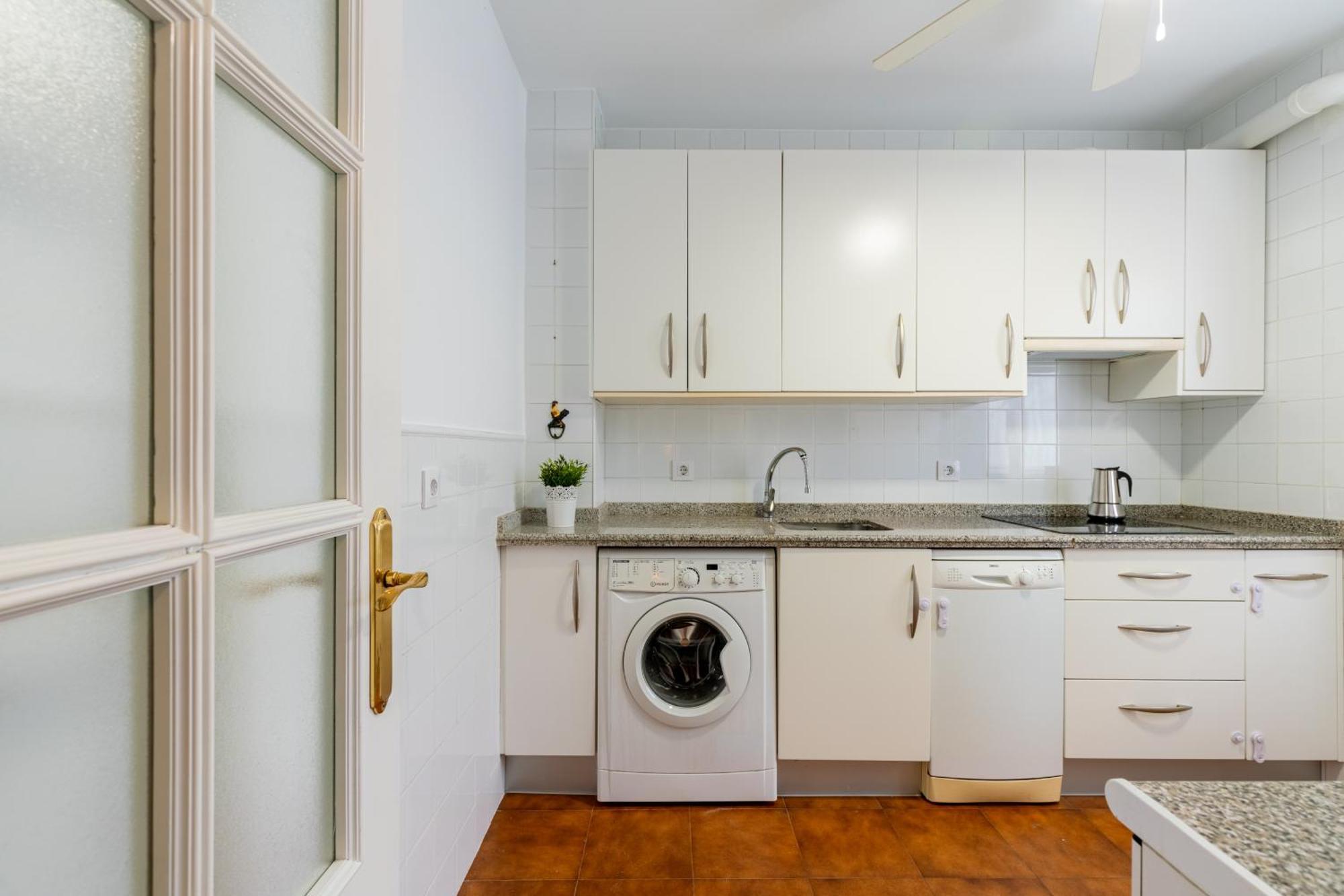 Apartament San Bernardo By Thegoodtourist Sewilla Zewnętrze zdjęcie