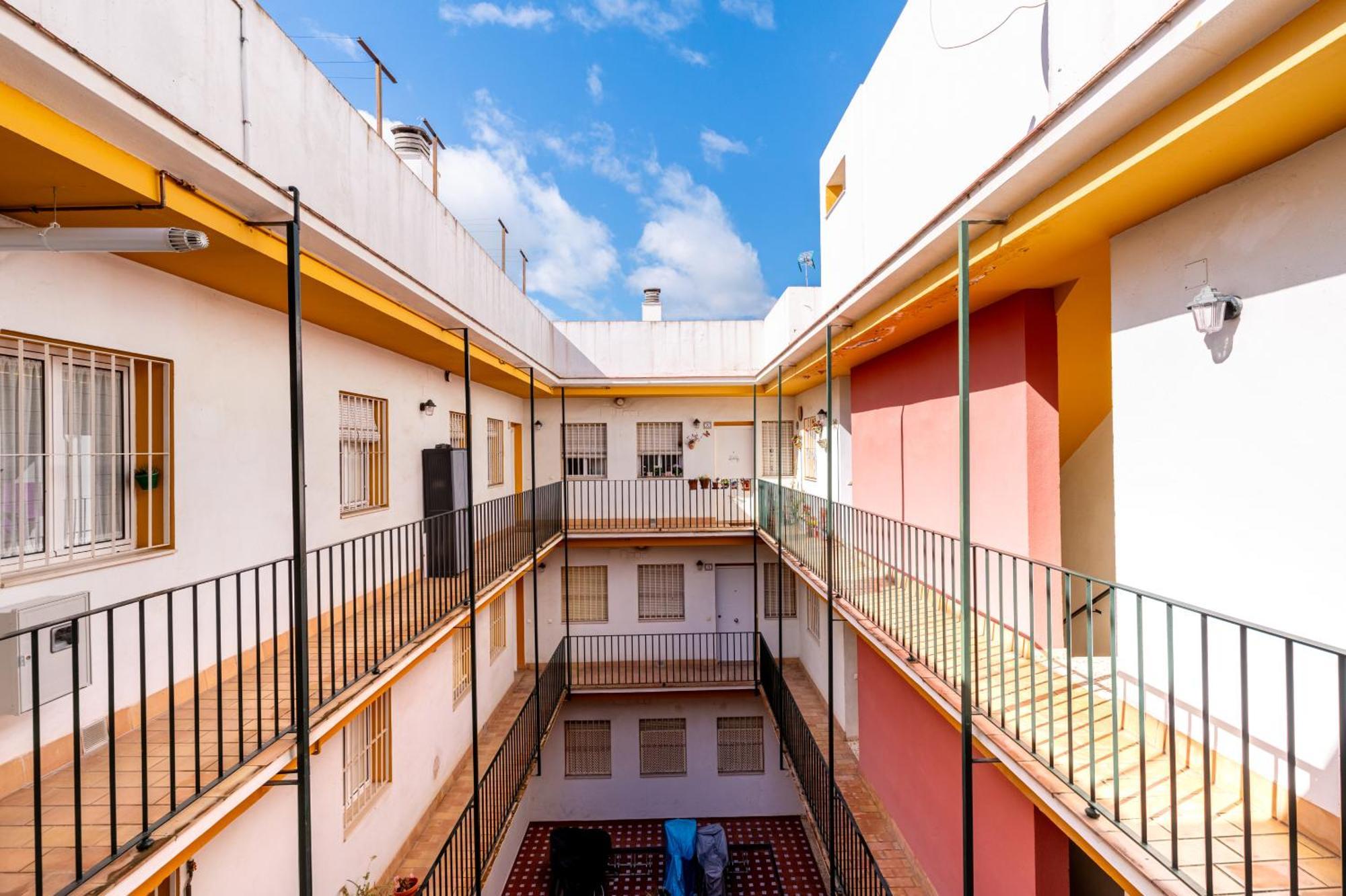 Apartament San Bernardo By Thegoodtourist Sewilla Zewnętrze zdjęcie